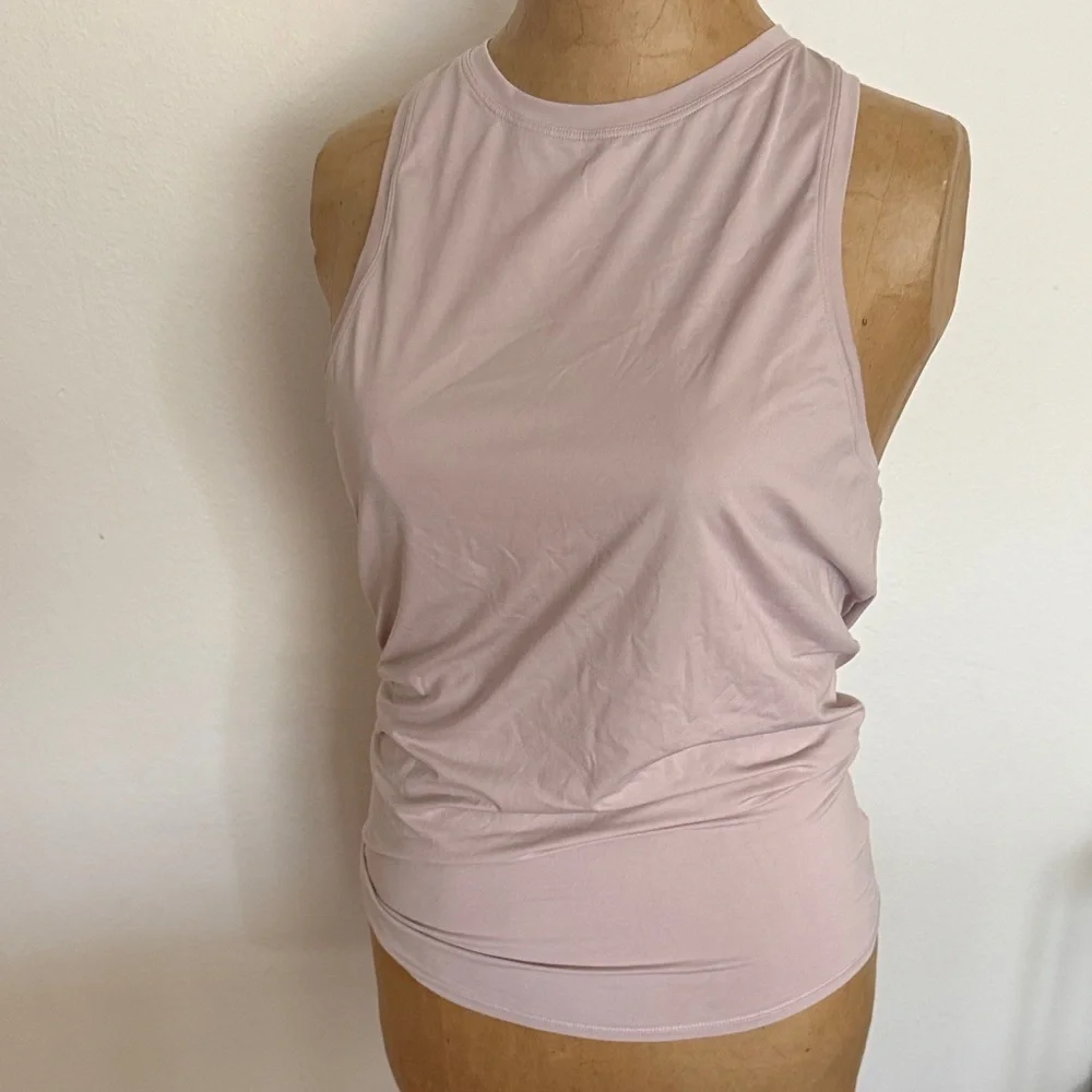 Lululemon 6 All Tued Uo Tank No Stink Zink Pink Bliss Tank Top Light pink VGUC